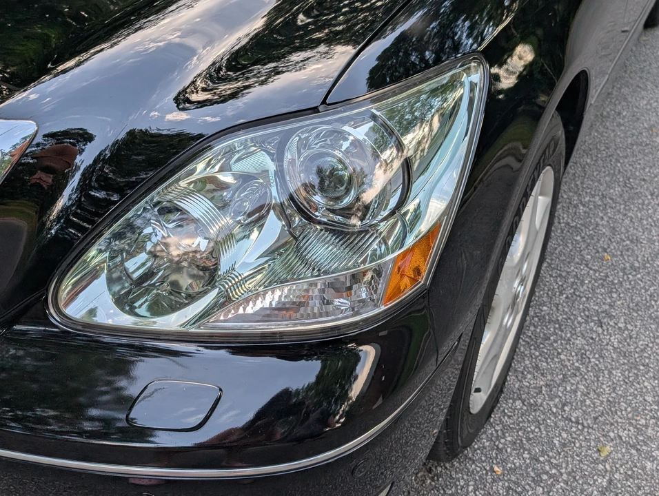 2004 Lexus LS 3rd Gen - Image 20 of 31