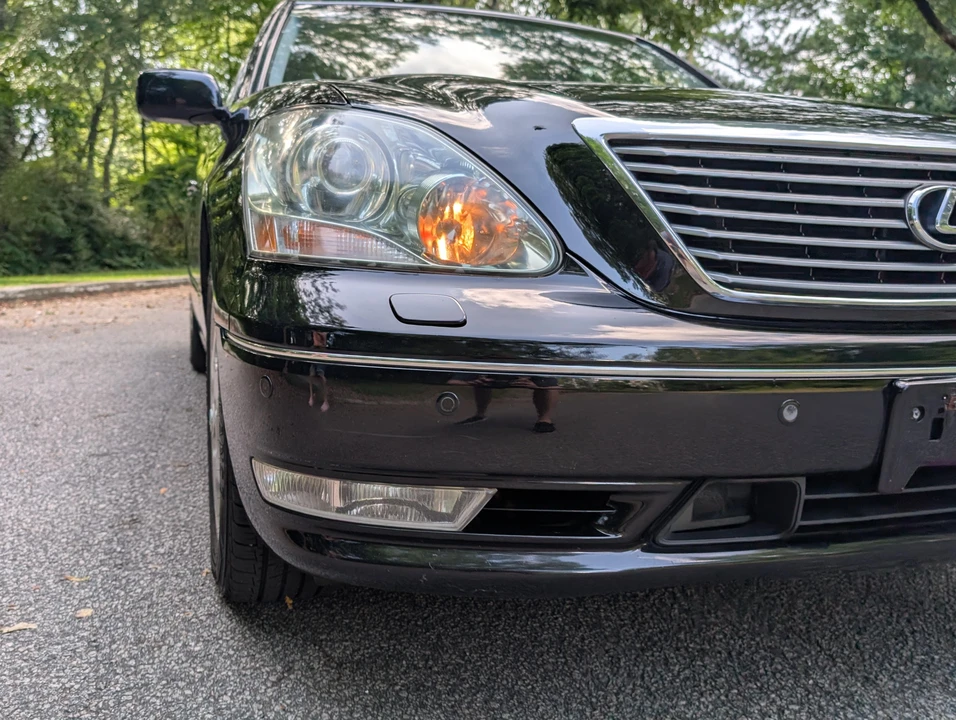 2004 Lexus LS 3rd Gen - Image 16 of 31