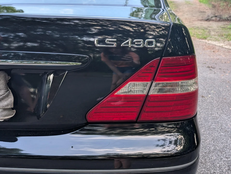 2004 Lexus LS 3rd Gen - Image 30 of 31