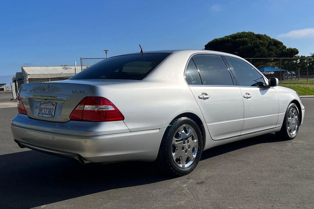 2004 Lexus LS 3rd Gen - Image 4 of 31