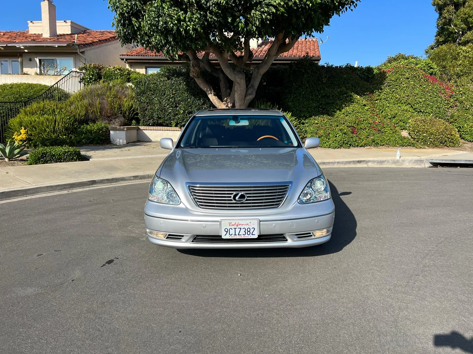 2004 Lexus LS 3rd Gen - Image 6 of 31