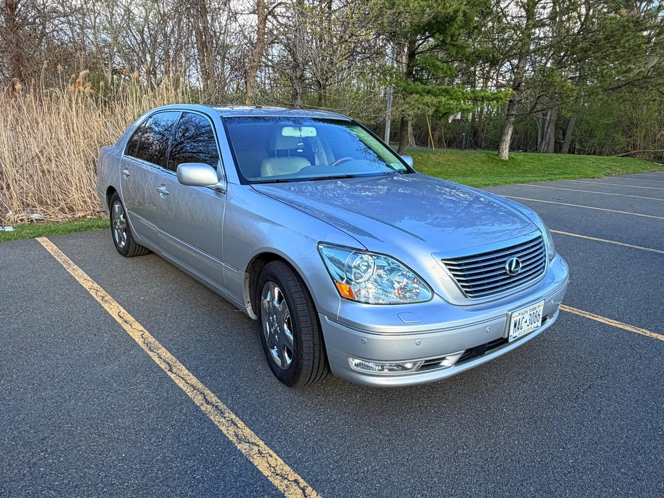 2004 Lexus LS 3rd Gen - Image 15 of 31
