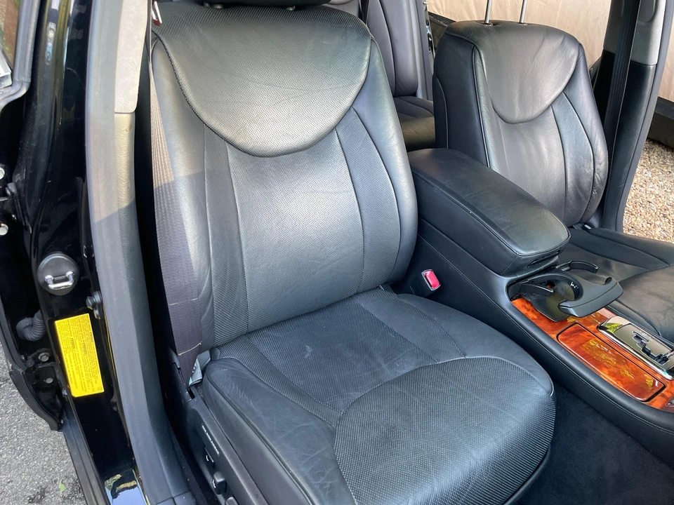 2004 Lexus LS 3rd Gen - Image 31 of 31