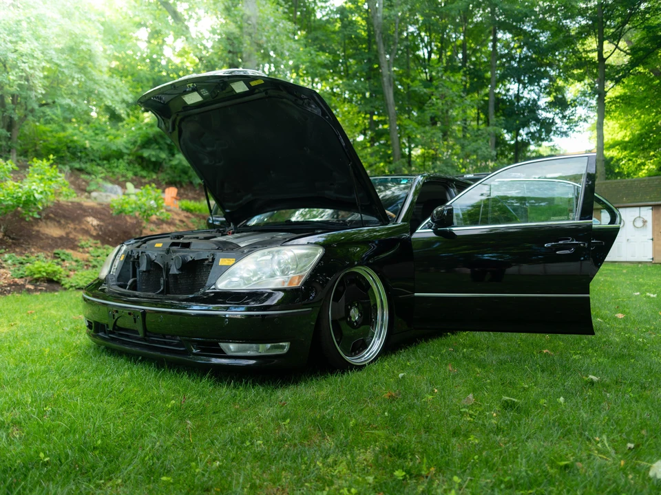 2004 Lexus LS 3rd Gen - Image 11 of 31