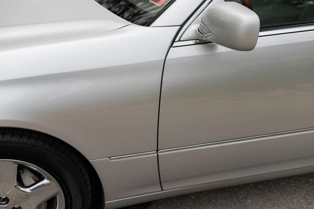 2004 Lexus LS 3rd Gen - Image 18 of 31