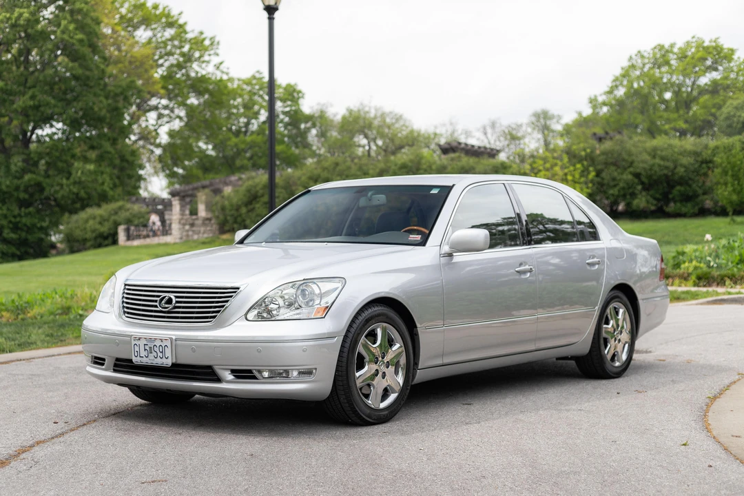 2004 Lexus LS 3rd Gen - Image 6 of 31