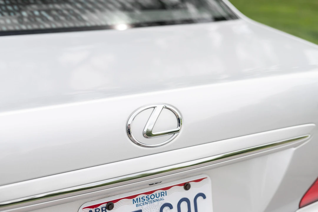 2004 Lexus LS 3rd Gen - Image 30 of 31