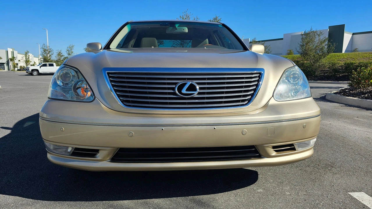 2004 Lexus LS 3rd Gen - Image 6 of 31