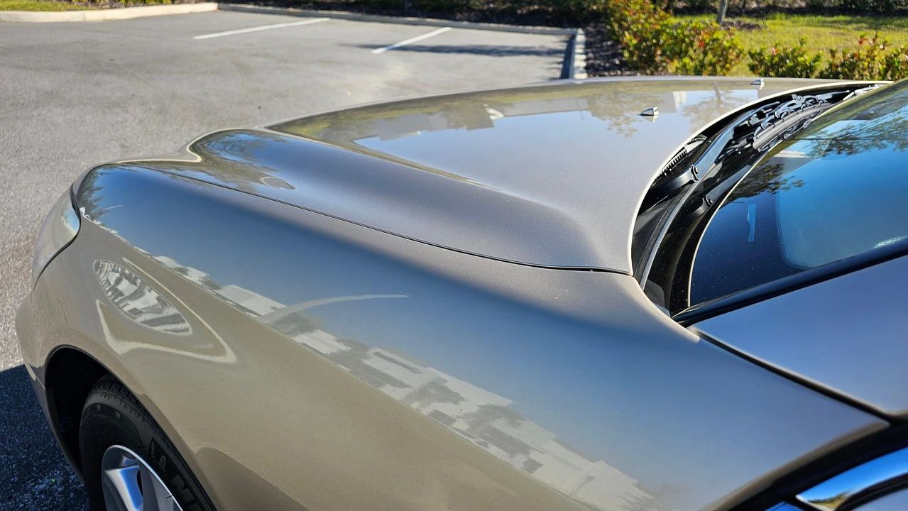 2004 Lexus LS 3rd Gen - Image 22 of 31