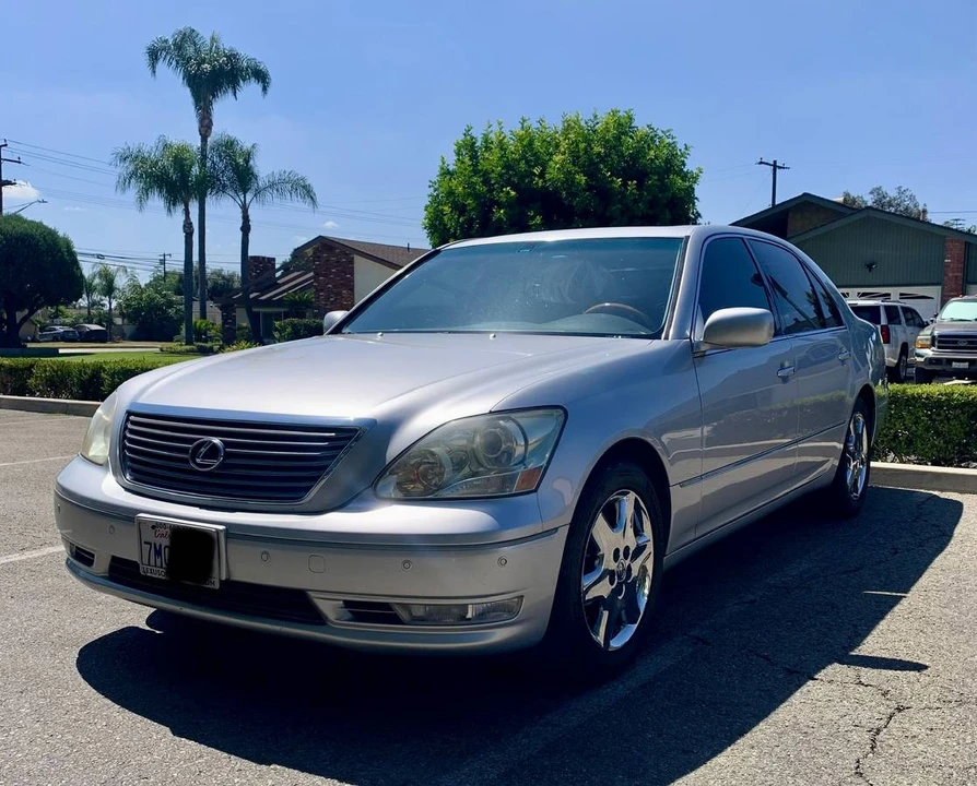 2004 Lexus LS 3rd Gen - Image 2 of 24