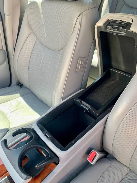 2004 Lexus LS 3rd Gen - Image 11 of 24