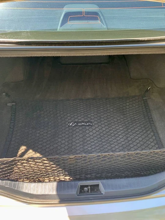 2004 Lexus LS 3rd Gen - Image 19 of 24