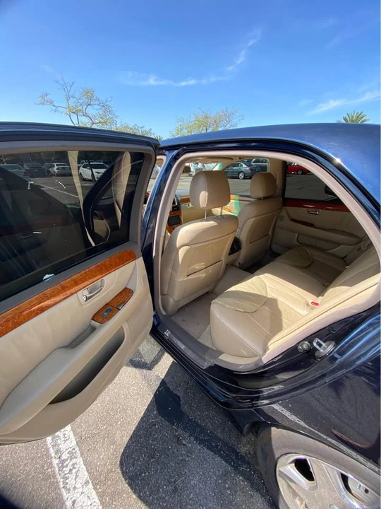 2004 Lexus LS 3rd Gen - Image 14 of 19