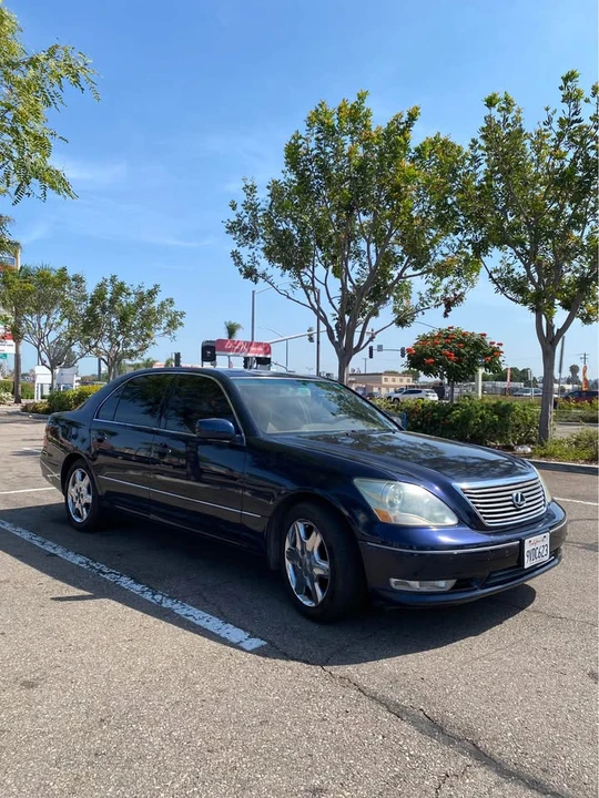 2004 Lexus LS 3rd Gen - Image 7 of 19