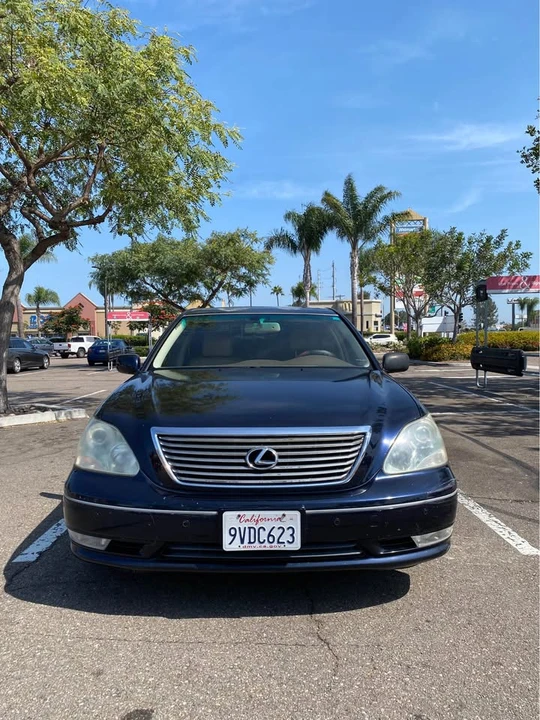 2004 Lexus LS 3rd Gen - Image 8 of 19
