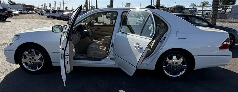 2004 Lexus LS 3rd Gen - Image 5 of 20