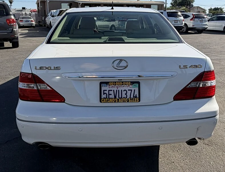 2004 Lexus LS 3rd Gen - Image 9 of 20