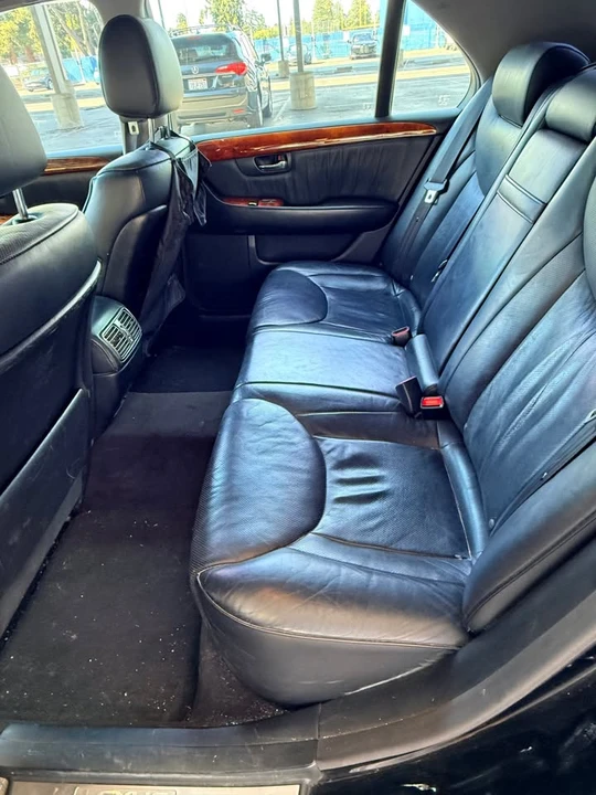 2004 Lexus LS 3rd Gen - Image 8 of 9
