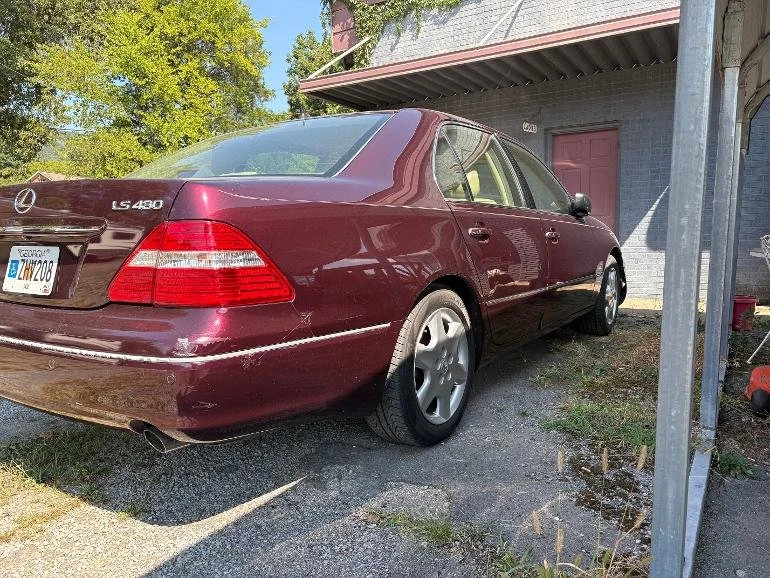 2004 Lexus LS 3rd Gen - Image 2 of 9