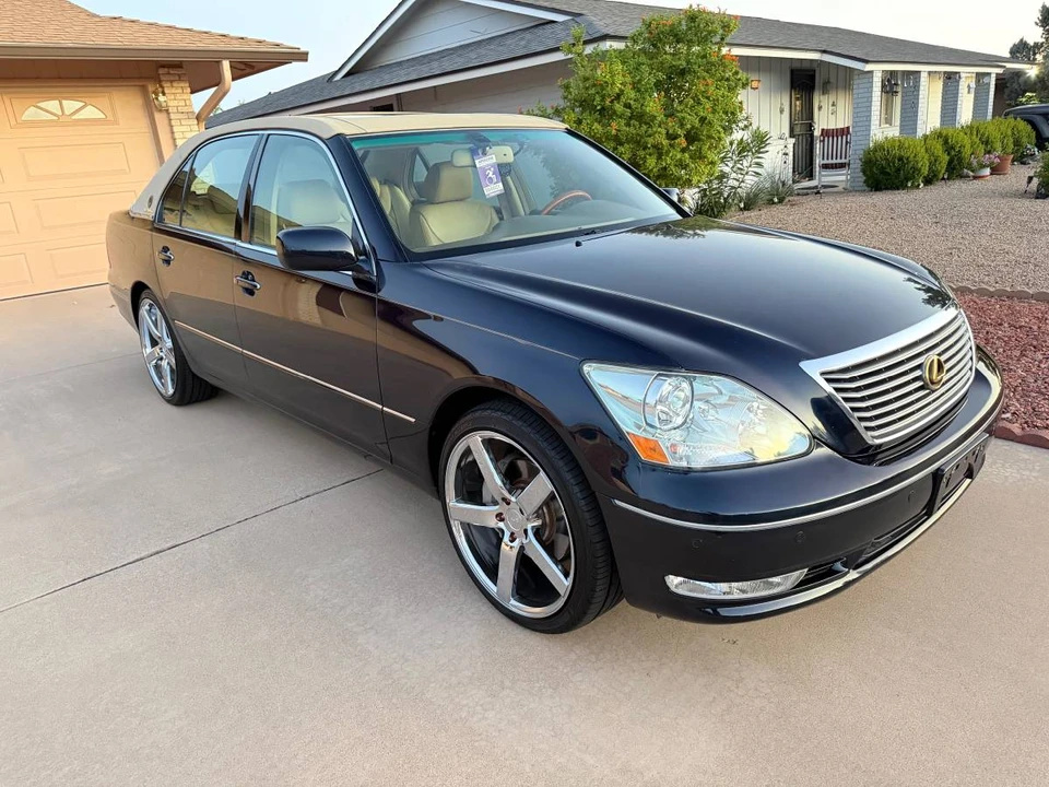 2004 Lexus LS 3rd Gen - Image 6 of 18