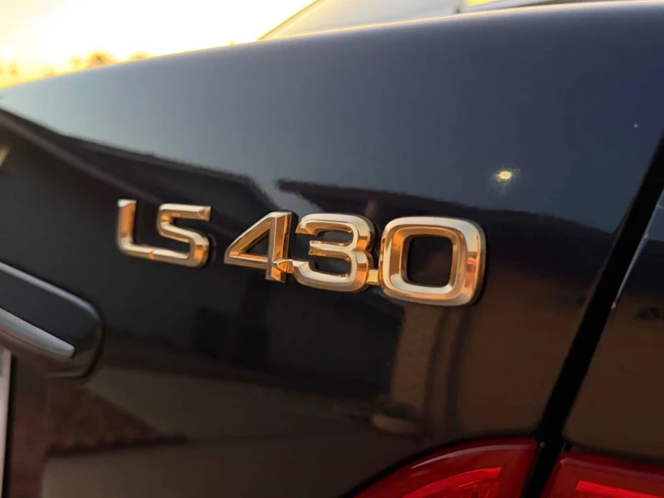 2004 Lexus LS 3rd Gen - Image 18 of 18
