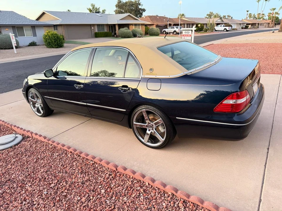 2004 Lexus LS 3rd Gen - Image 3 of 18