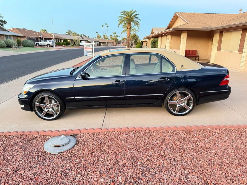 2004 Lexus LS 3rd Gen - Image 2 of 18