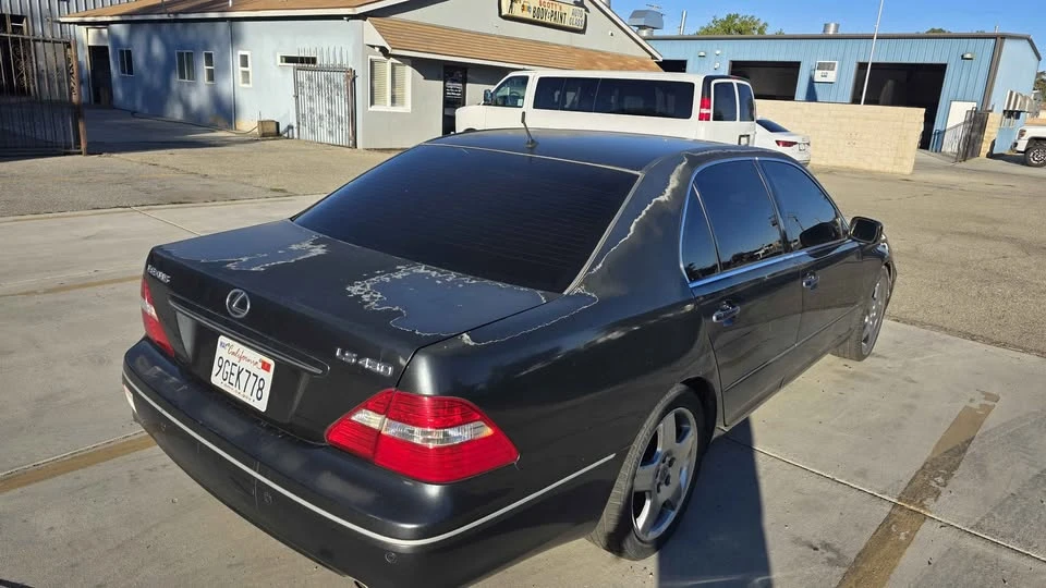 2004 Lexus LS 3rd Gen - Image 2 of 10