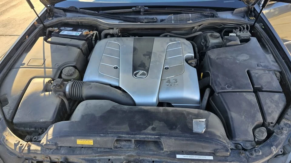 2004 Lexus LS 3rd Gen - Image 7 of 10