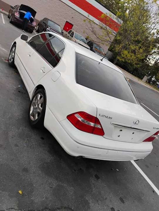 2004 Lexus LS 3rd Gen - Image 3 of 9