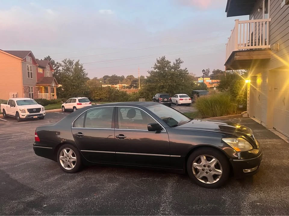 2004 Lexus LS 3rd Gen - Image 13 of 13