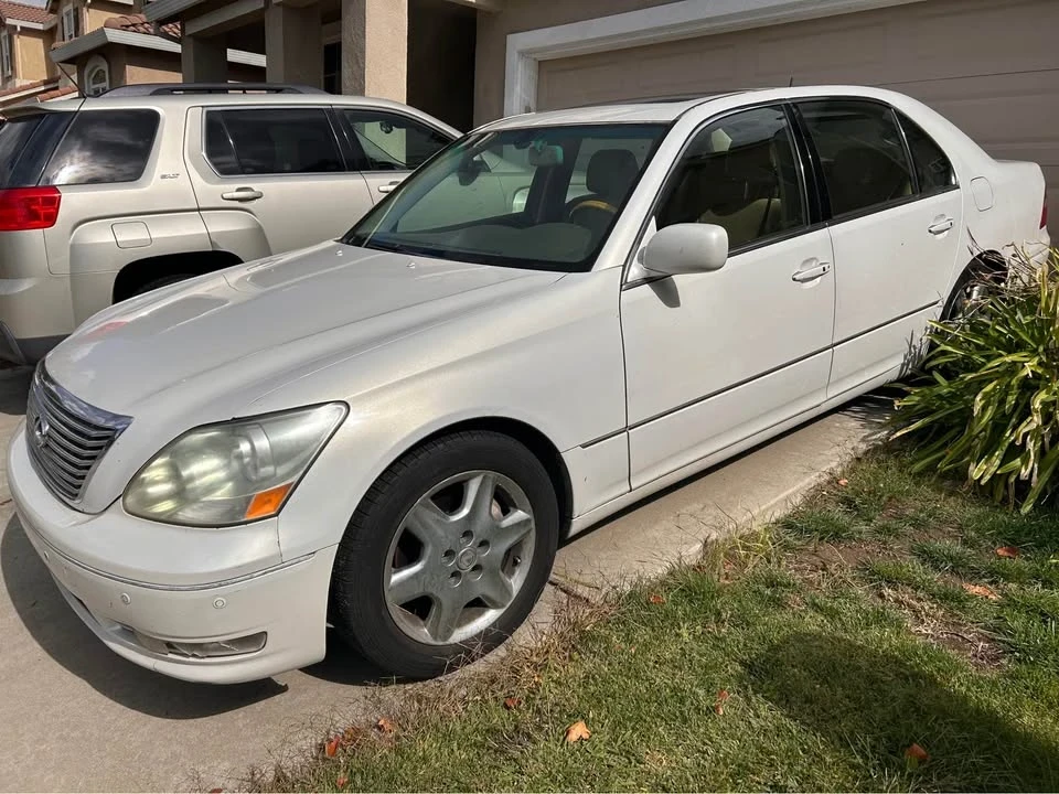 2004 Lexus LS 3rd Gen - Image 2 of 6
