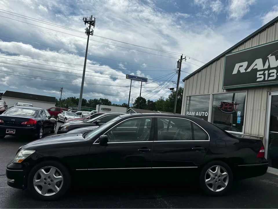 2004 Lexus LS 3rd Gen - Image 6 of 15