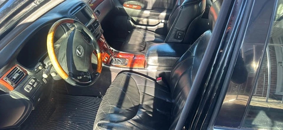 2004 Lexus LS 3rd Gen - Image 8 of 9