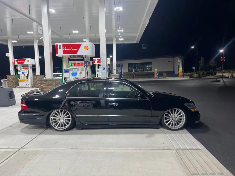 2004 Lexus LS 3rd Gen - Image 3 of 6
