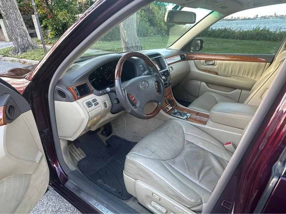 2004 Lexus LS 2nd Gen - Image 10 of 14