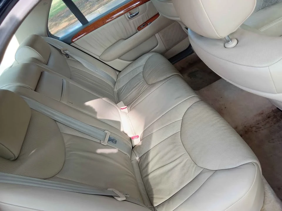 2004 Lexus LS 3rd Gen - Image 6 of 8