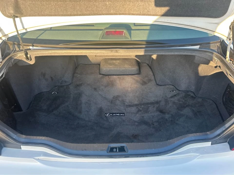 2004 Lexus LS 3rd Gen - Image 9 of 10