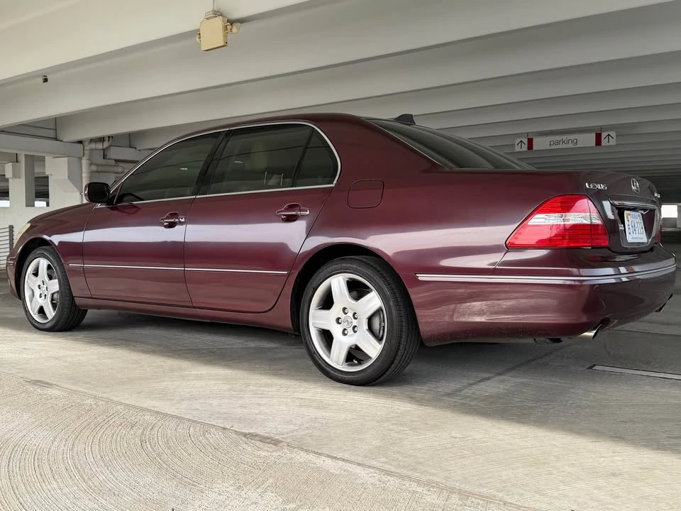 2004 Lexus LS 3rd Gen - Image 3 of 16
