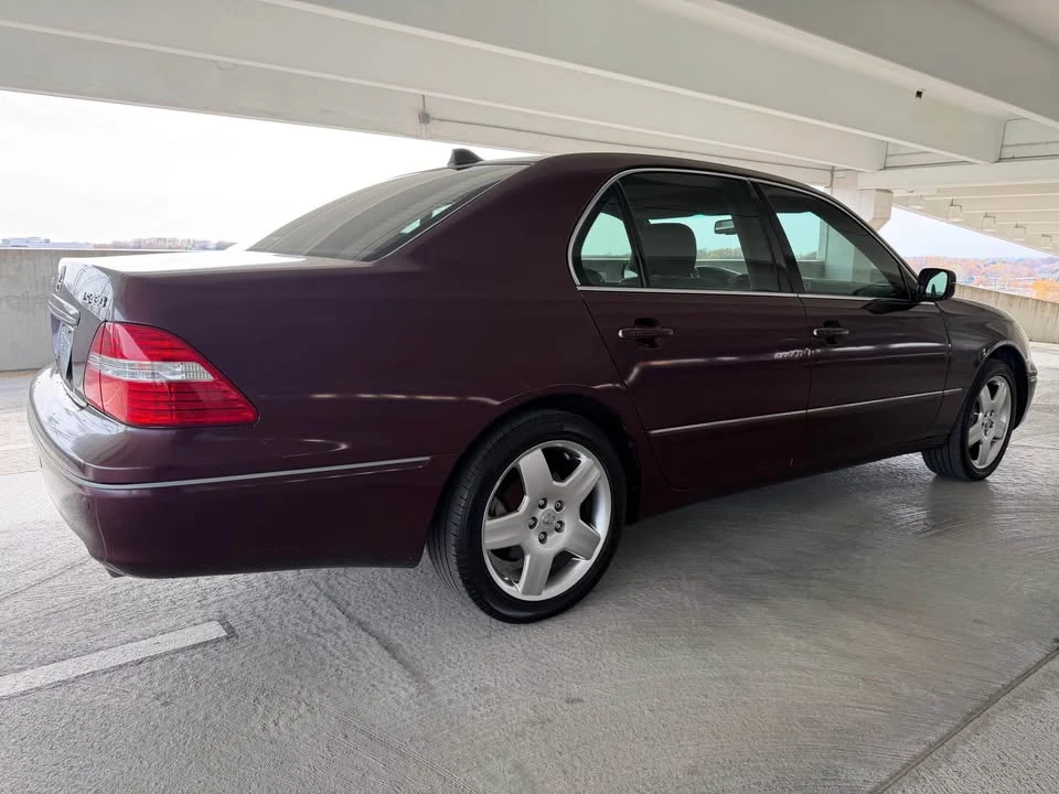 2004 Lexus LS 3rd Gen - Image 4 of 16
