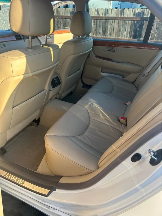 2004 Lexus LS 3rd Gen - Image 8 of 10