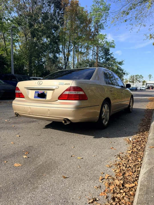 2004 Lexus LS 3rd Gen - Image 4 of 8