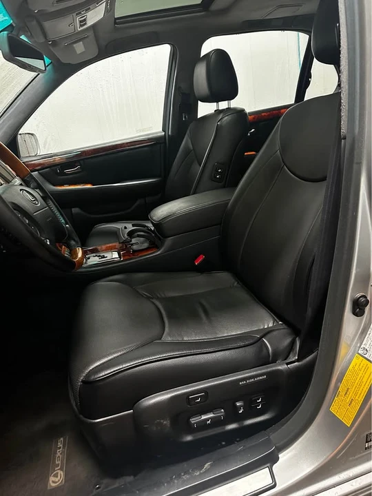 2004 Lexus LS 3rd Gen - Image 17 of 19