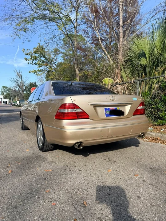 2004 Lexus LS 3rd Gen - Image 3 of 8