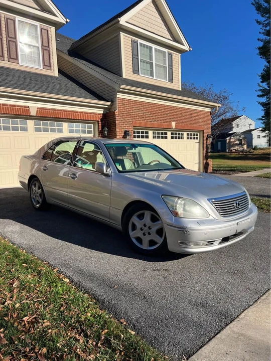 2004 Lexus LS 3rd Gen - Image 2 of 11