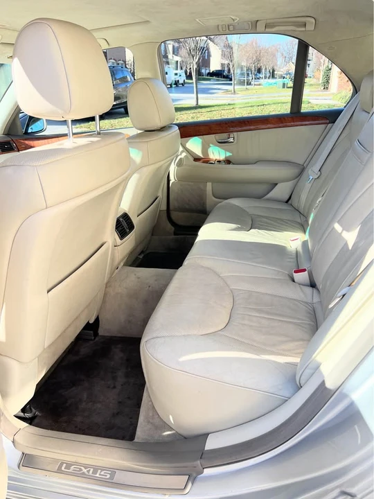 2004 Lexus LS 3rd Gen - Image 8 of 11