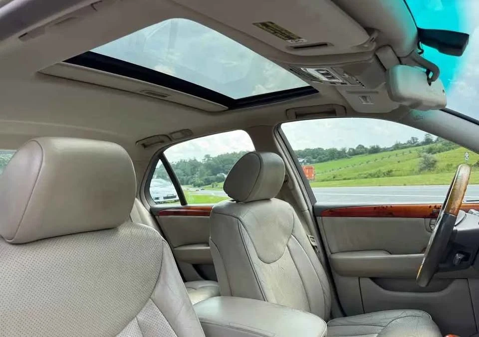 2004 Lexus LS 3rd Gen - Image 5 of 14