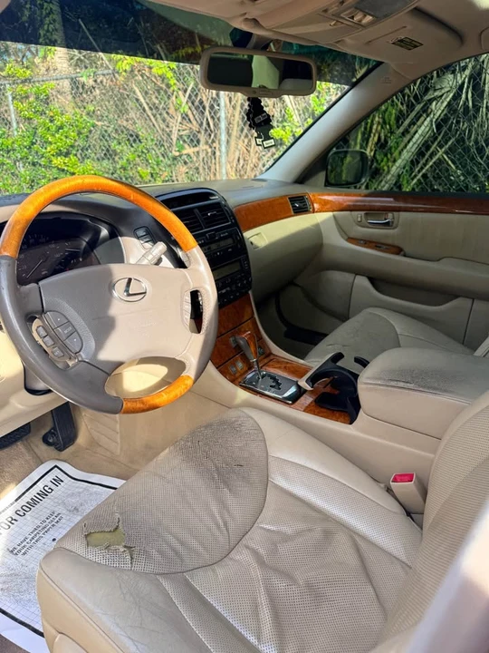 2004 Lexus LS 3rd Gen - Image 6 of 8