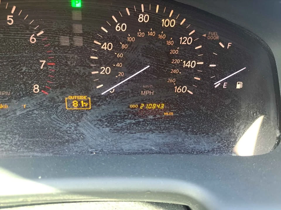 2004 Lexus LS 3rd Gen - Image 12 of 13