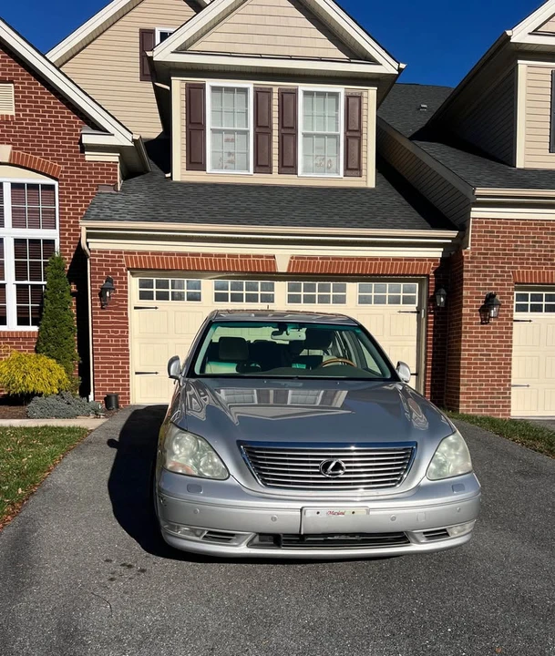 2004 Lexus LS 3rd Gen - Image 3 of 11